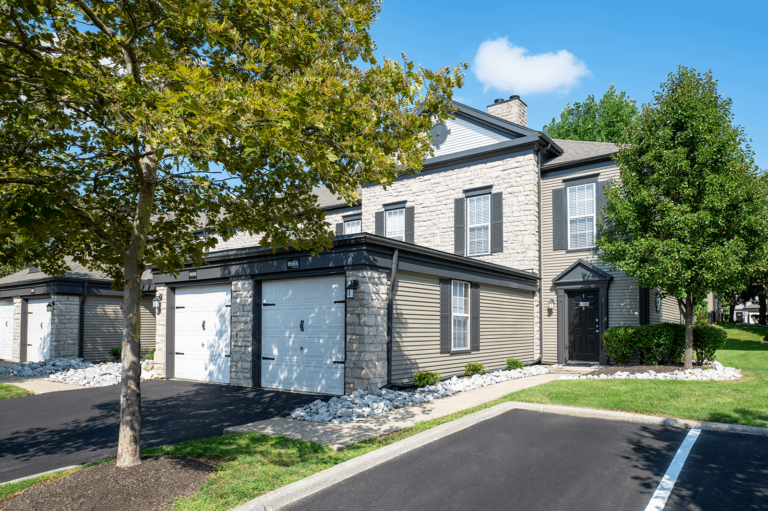 Have your own garage at our apartments & townhomes in Dublin Ohio.